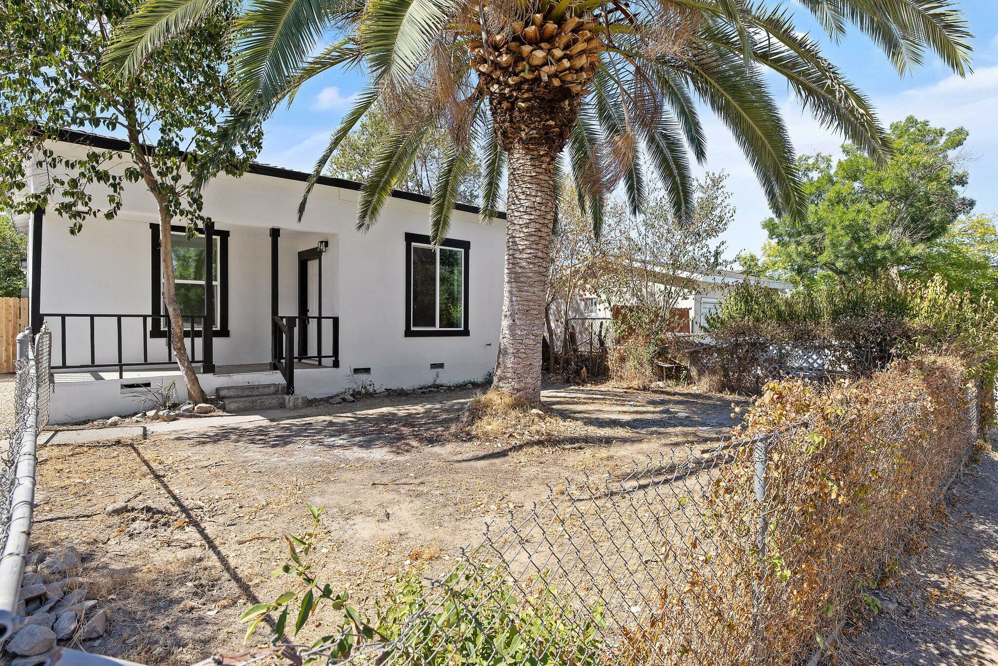 Property Photo:  139 W Fir Avenue  CA 93650 