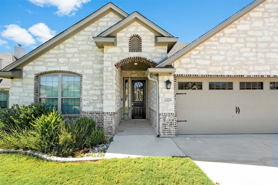 Property Photo:  10409 Bell Mountain Drive  TX 76502 