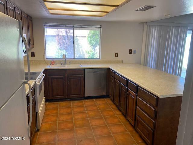 Property Photo:  2214 S Las Flores --  AZ 85202 