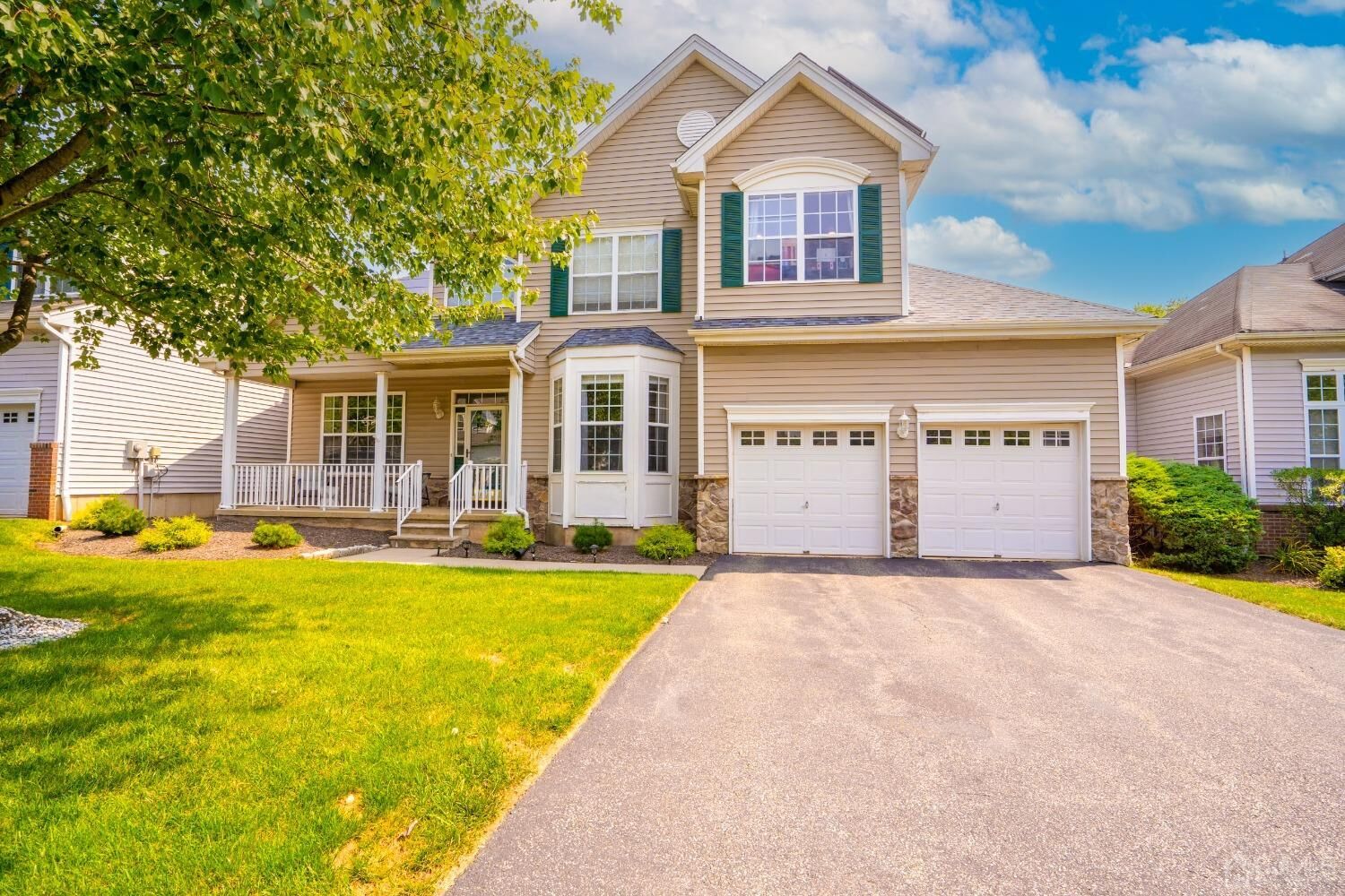 Property Photo:  42 Colts Lane  NJ 08822 