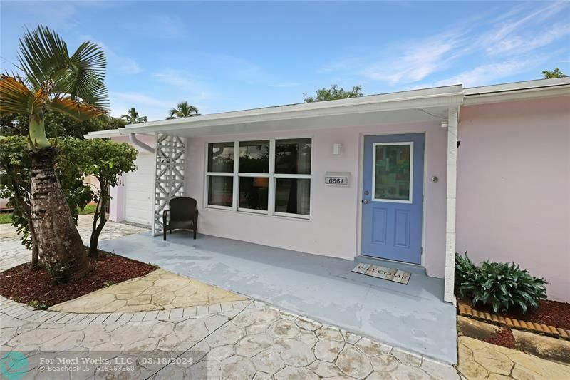 Property Photo:  6661 NW 24th St  FL 33313 