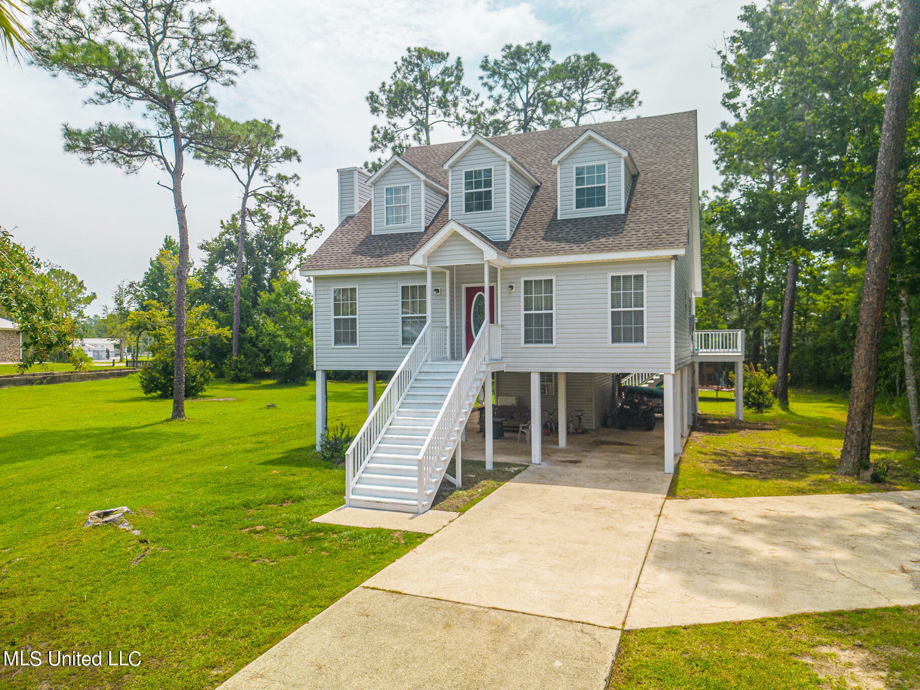 Property Photo:  103 Redbud Way  MS 39571 