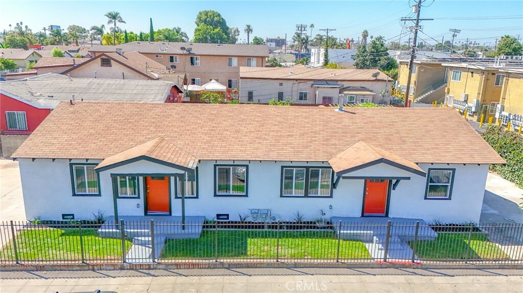 Property Photo: 710 W 70th Street CA 90044