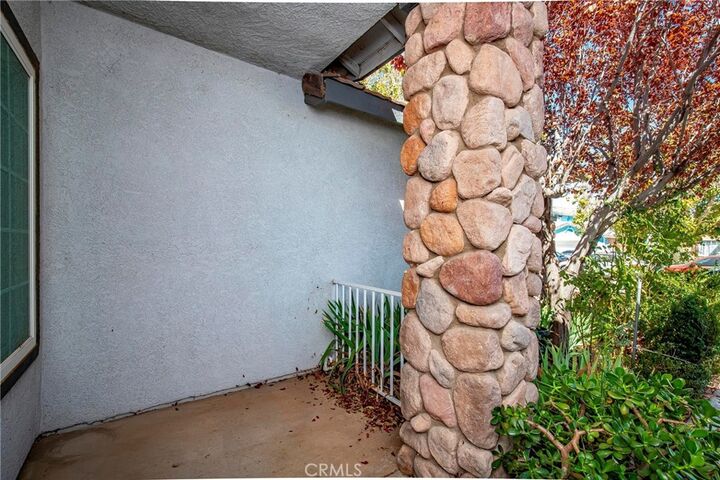 Property Photo: 37069 Boxleaf Road CA 93550