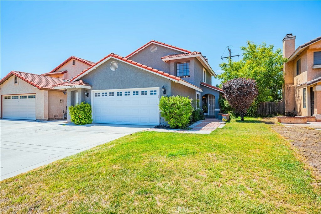 Property Photo:  1616 Glenview Drive  CA 92571 