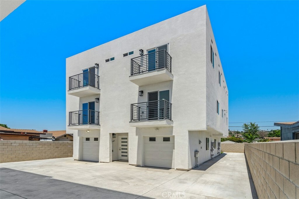 Property Photo:  3841 E Cesar Chavez Boulevard  CA 90063 