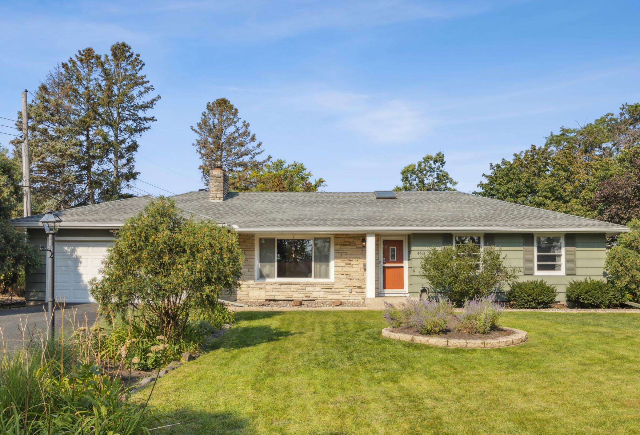 Property Photo:  6012 Virginia Avenue S  MN 55424 