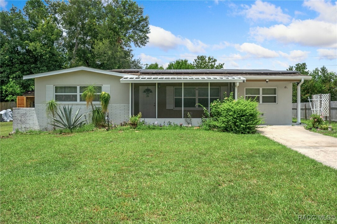 Property Photo:  56 S Lincoln Avenue  FL 34465 