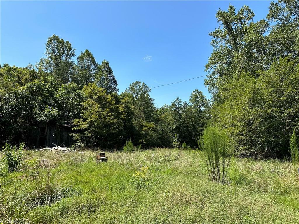 Property Photo:  1458 Bennett Road  NC 27048 