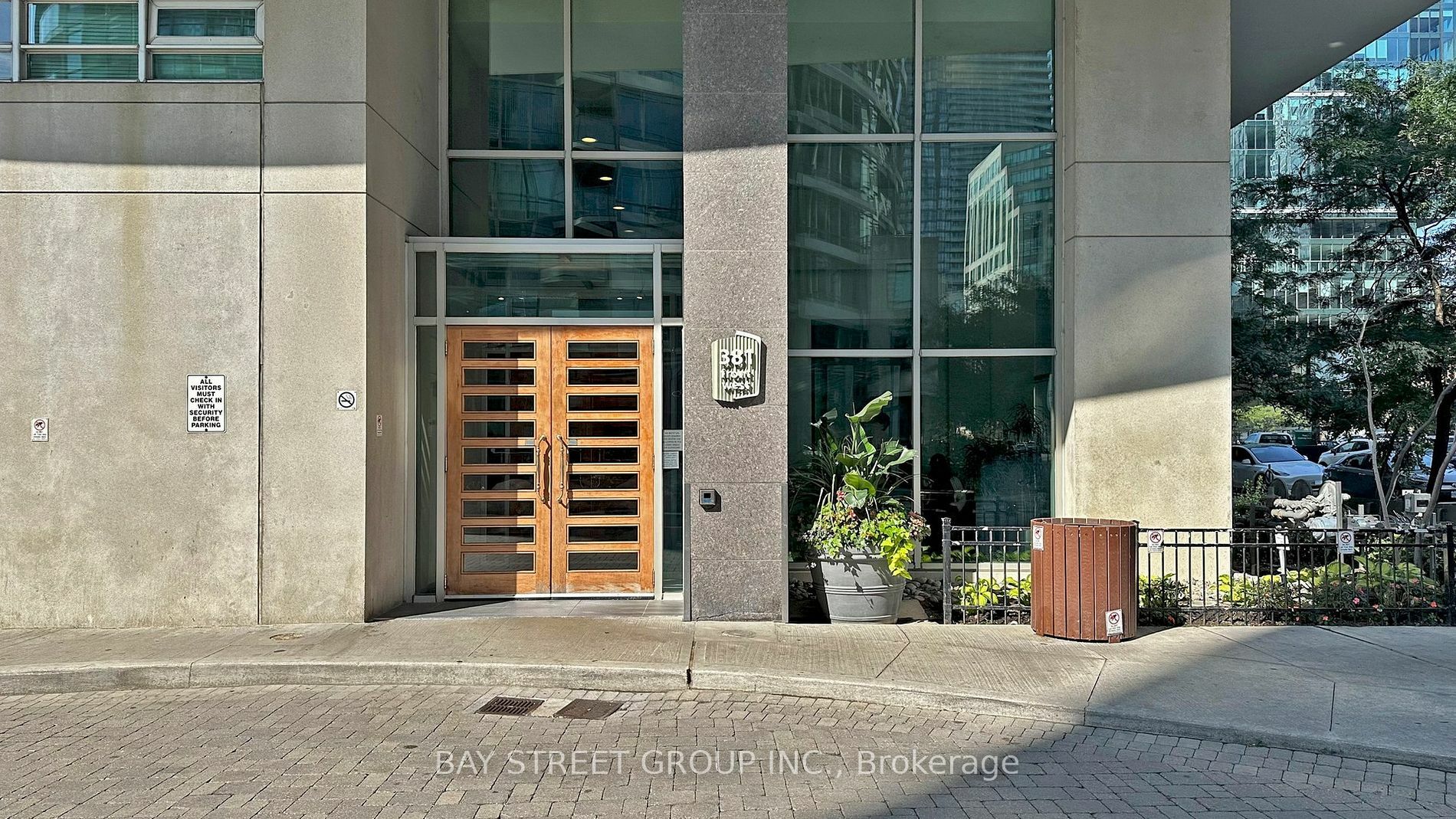 Property Photo:  381 Front St W 2501  ON M5V 3R8 