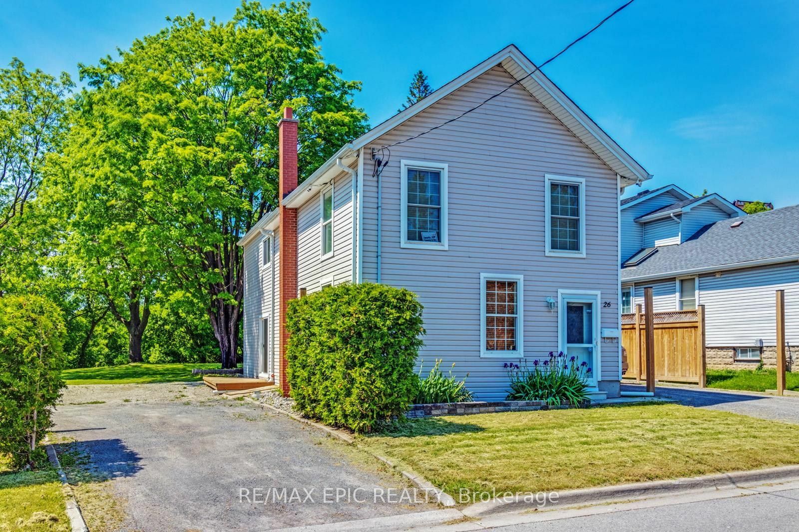 Property Photo:  26 Whiting Ave  ON L1H 3T3 