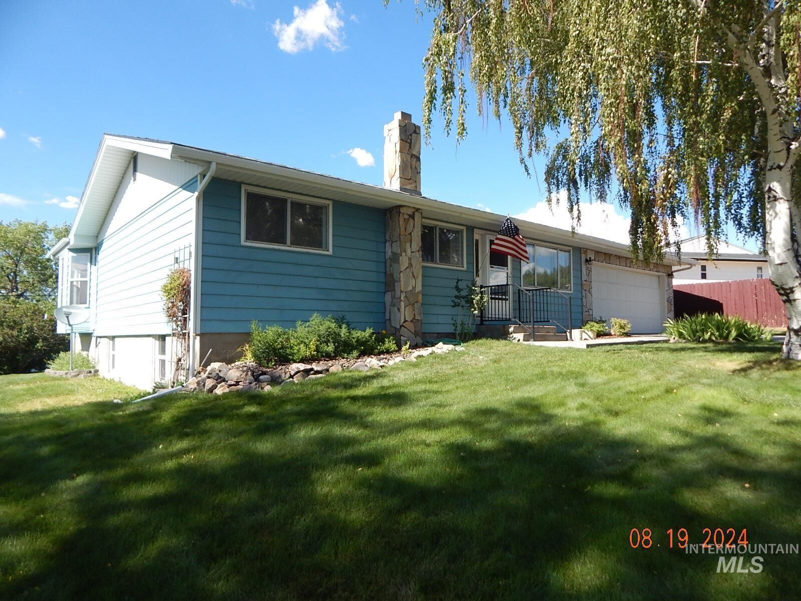 Property Photo:  1440 E Alameda  ID 83201 