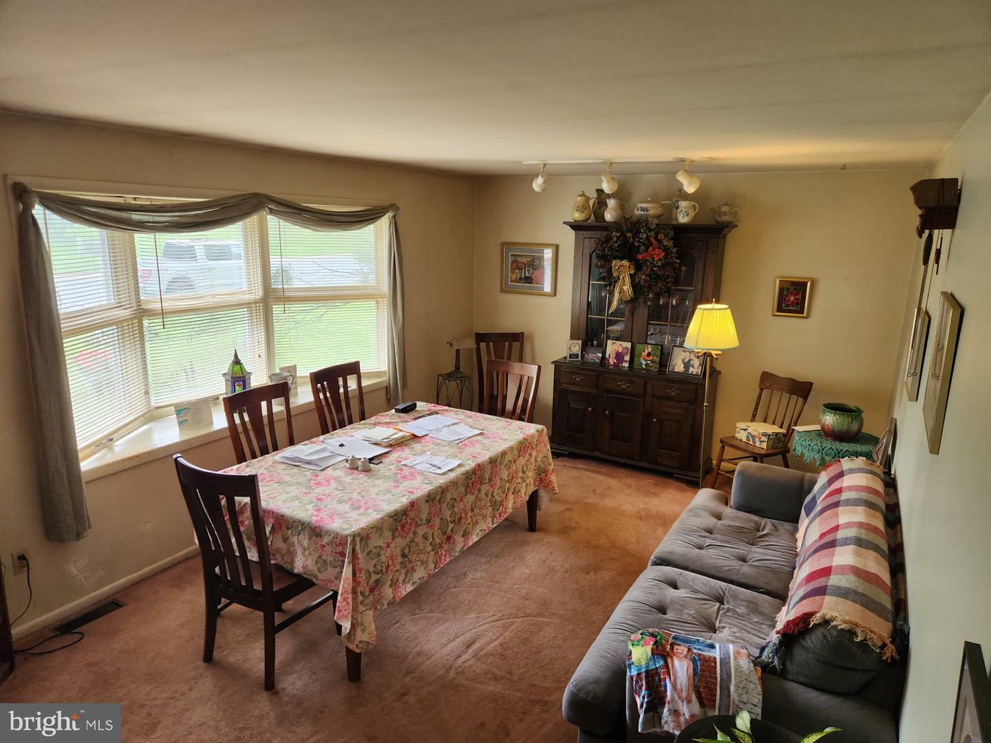 Property Photo:  405 Meadowview Drive  PA 17042 