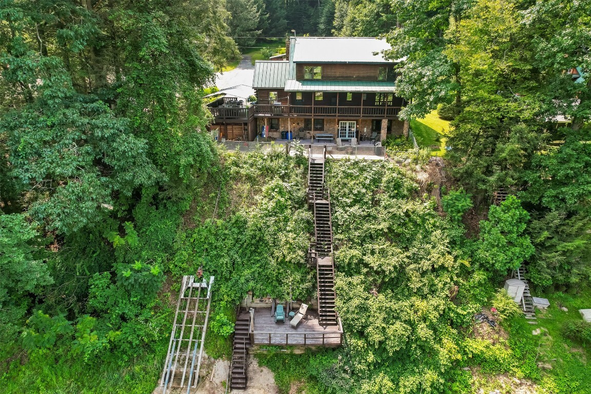 Property Photo: 1028 Riviera Road PA 16373