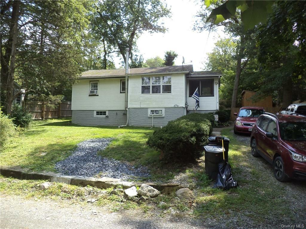 Property Photo:  4 Wildwood Trail  NY 10950 