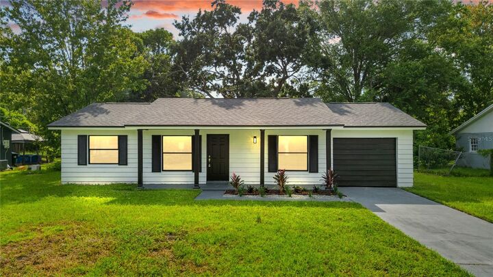 Property Photo: 2320 Dardanelle Drive FL 32808