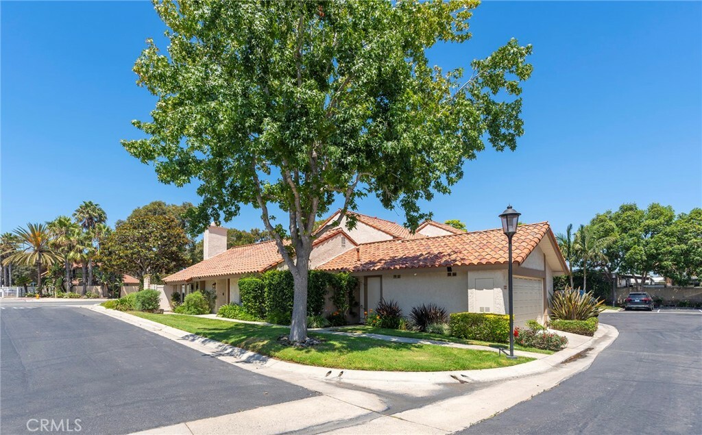 Property Photo:  20905 Coastview Lane  CA 92648 