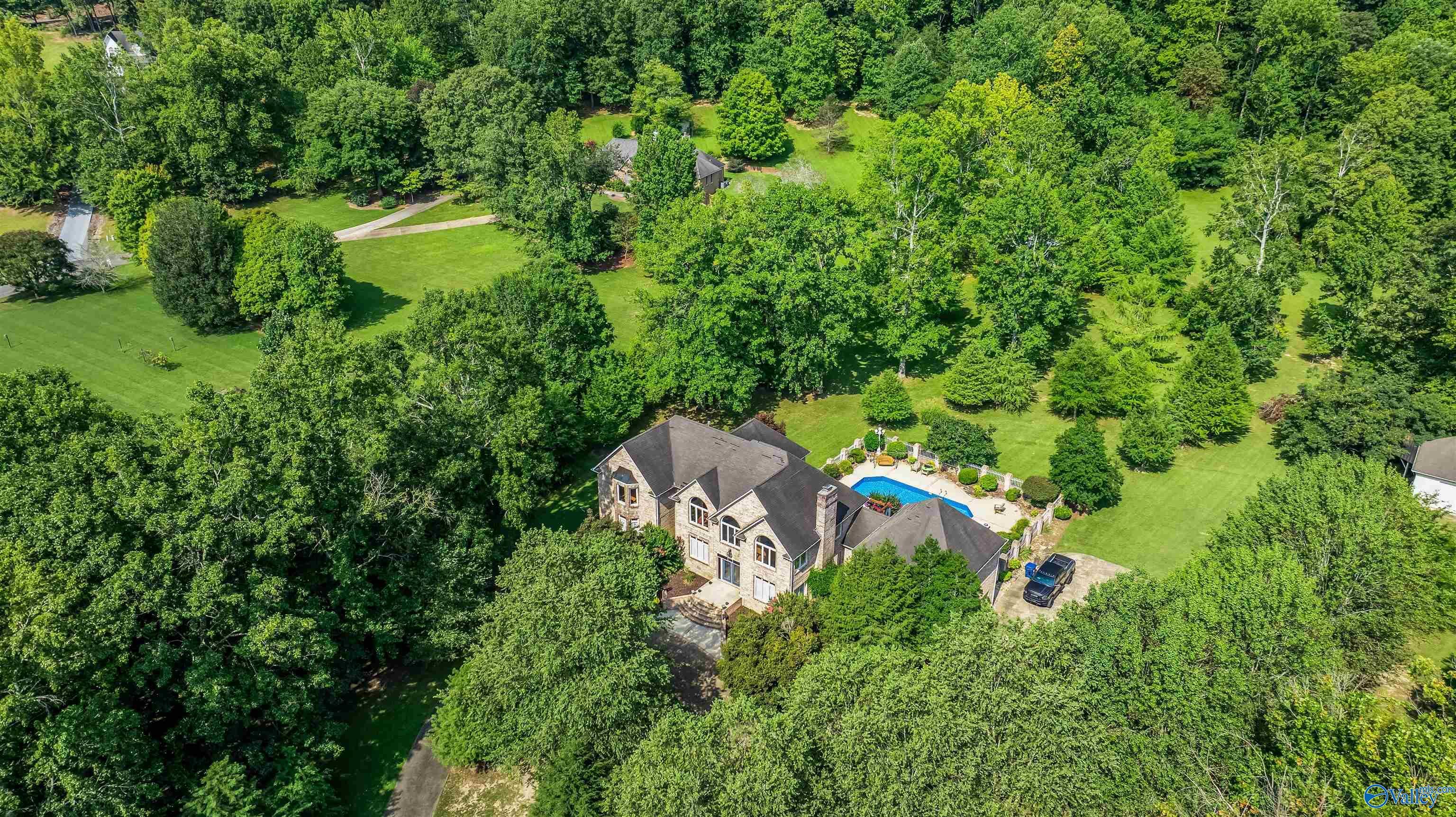 Property Photo: 253 County Road 622 AL 35989