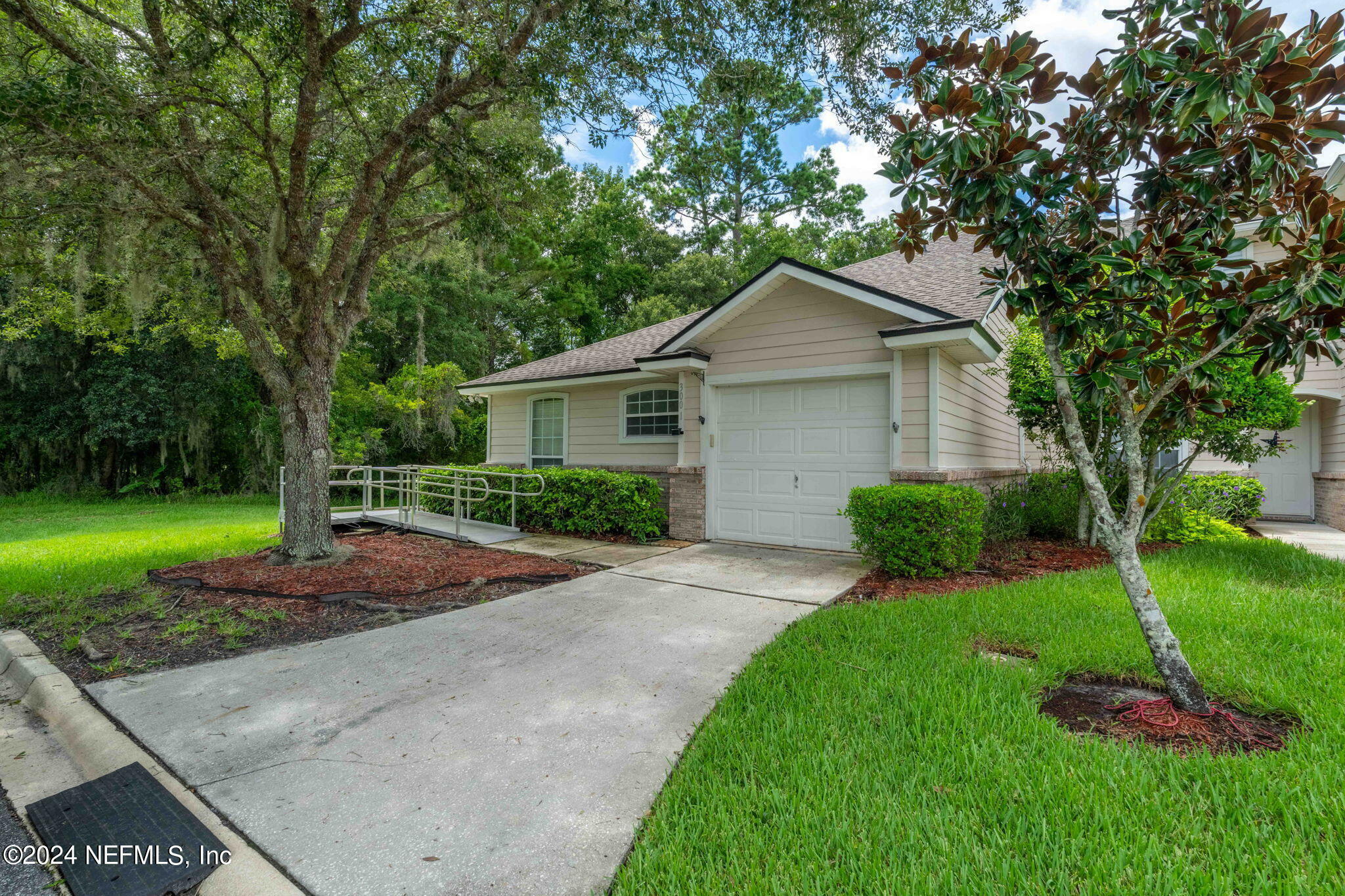 Property Photo:  300 Blue Lake Road 1  FL 32259 