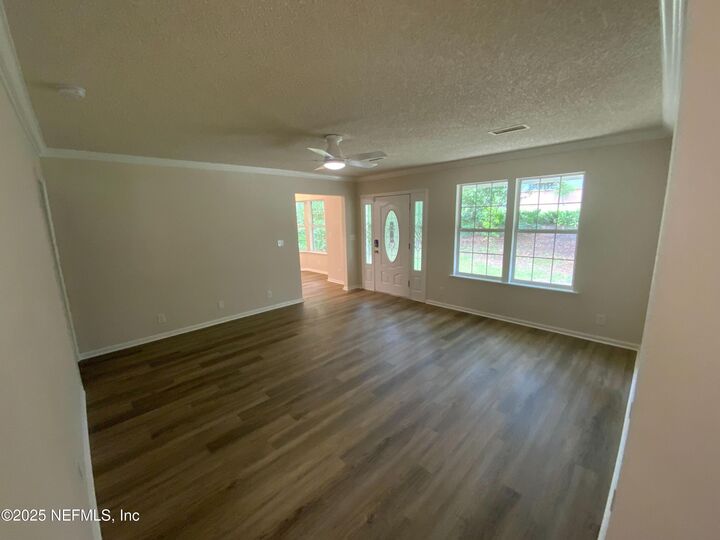 Property Photo: 2871 Thistle Court FL 32068