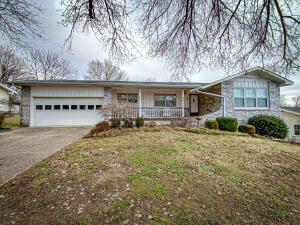 Property Photo:  409 Skyline  AR 72601 