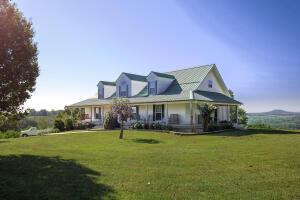 Property Photo:  3032 Coweta Falls Road  AR 72601 