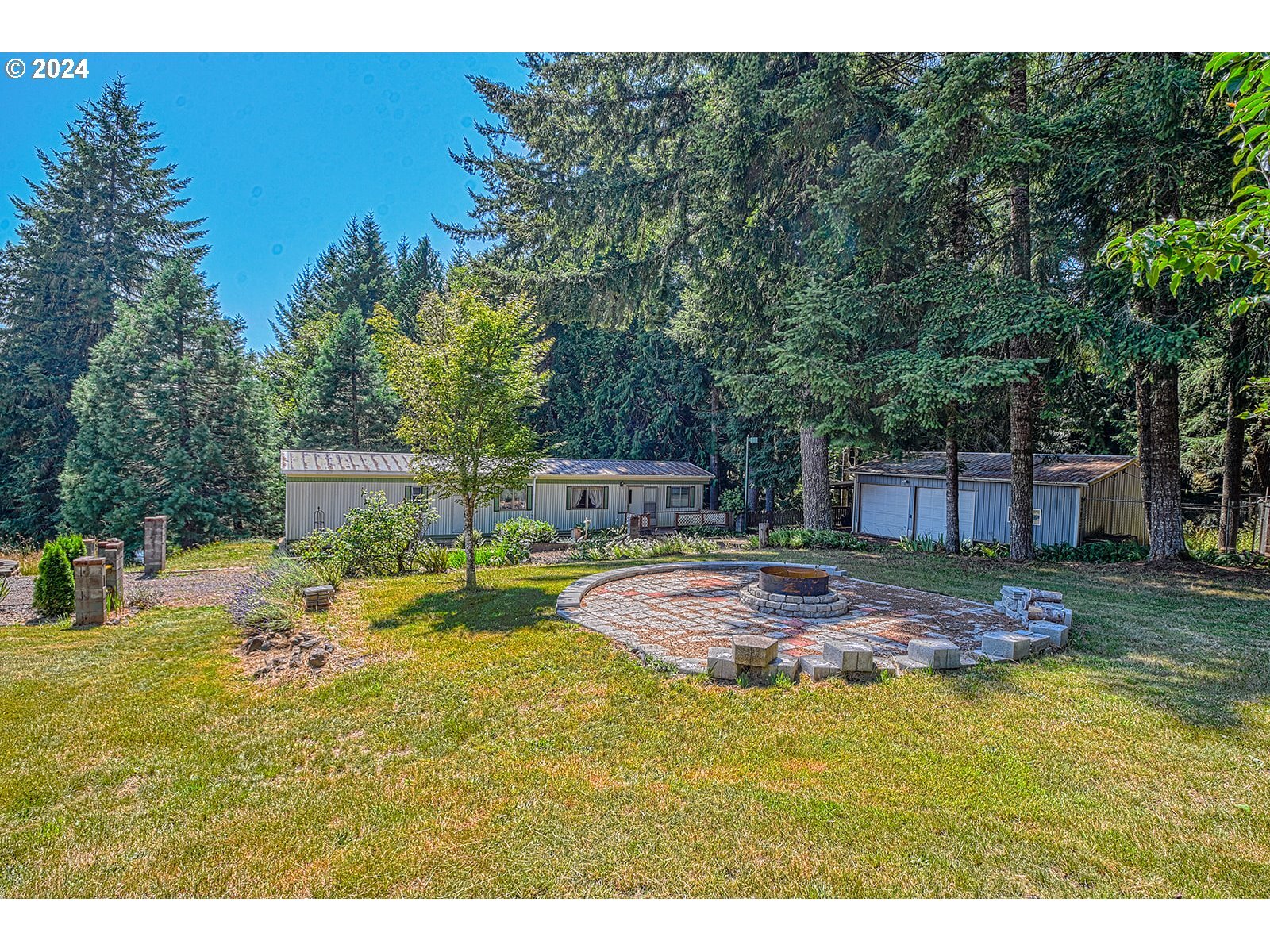 Property Photo: 22200 Lindberg Rd OR 97016