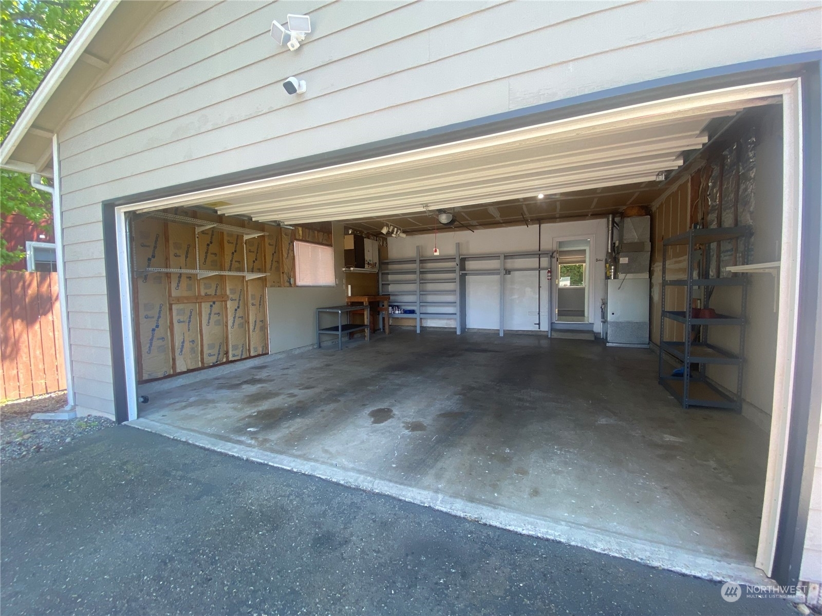 Property Photo:  11215 SE 235th Place  WA 98031 