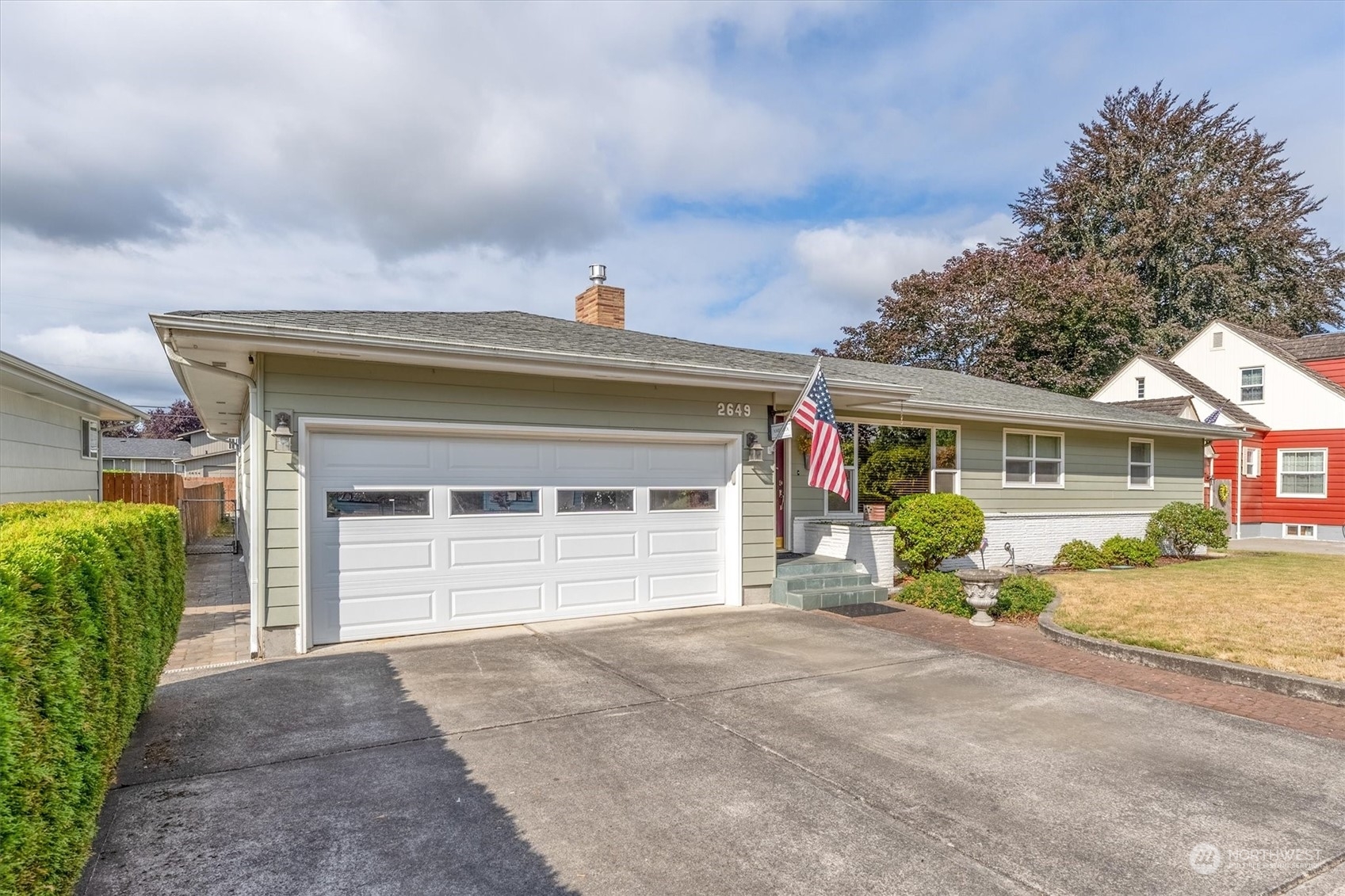 Property Photo:  2649 NW Nichols Boulevard  WA 98632 