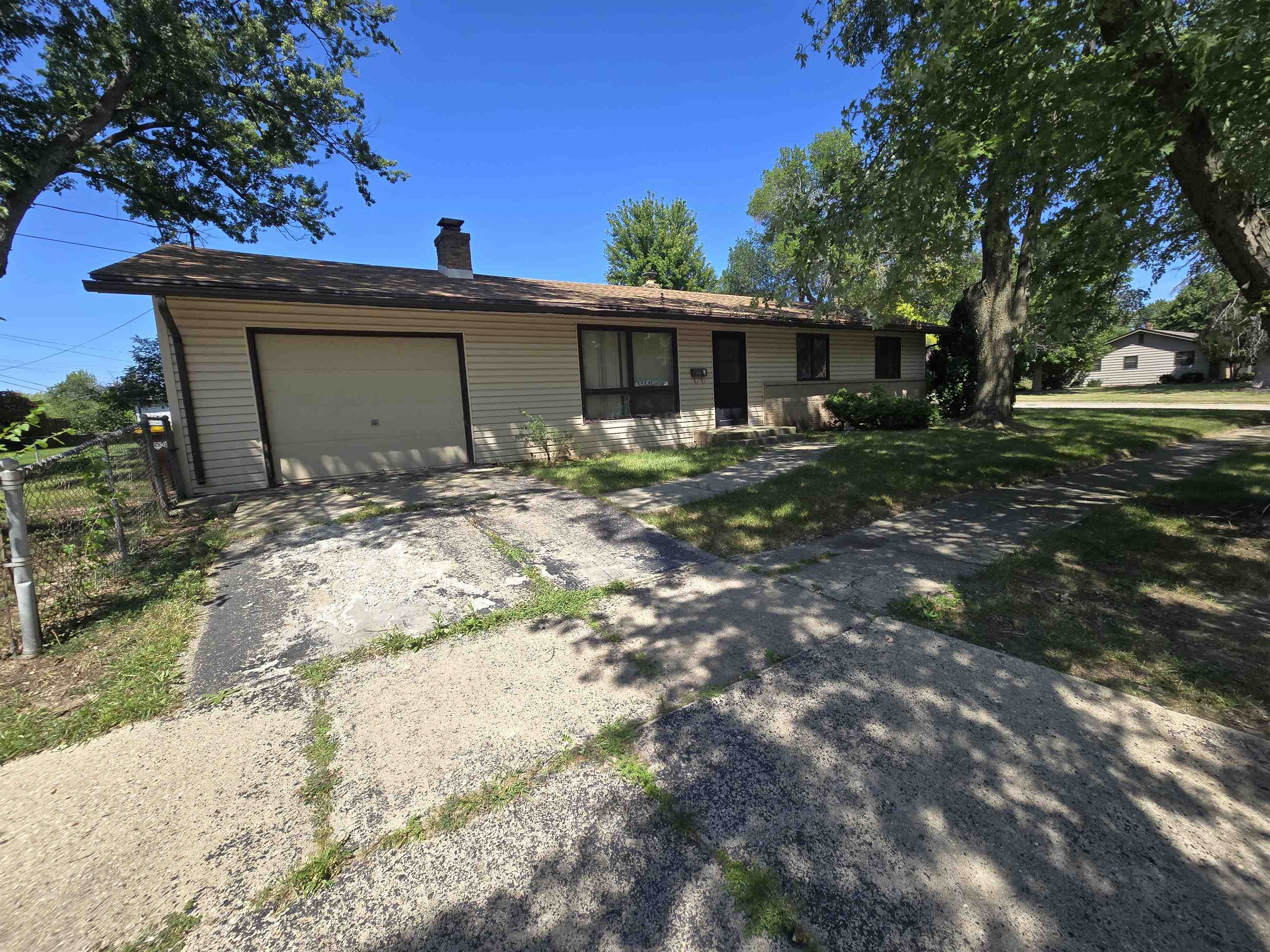 Property Photo:  4016 Dempster Avenue  IL 61108 