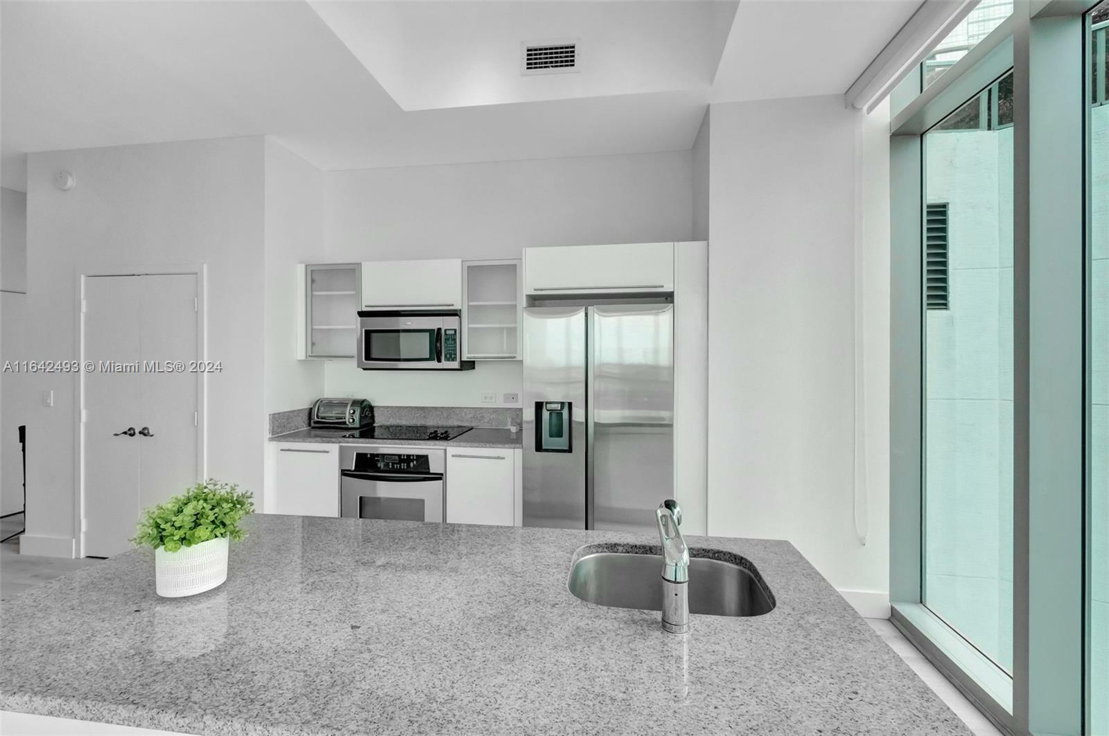 Property Photo:  888 Biscayne Blvd 1212  FL 33132 