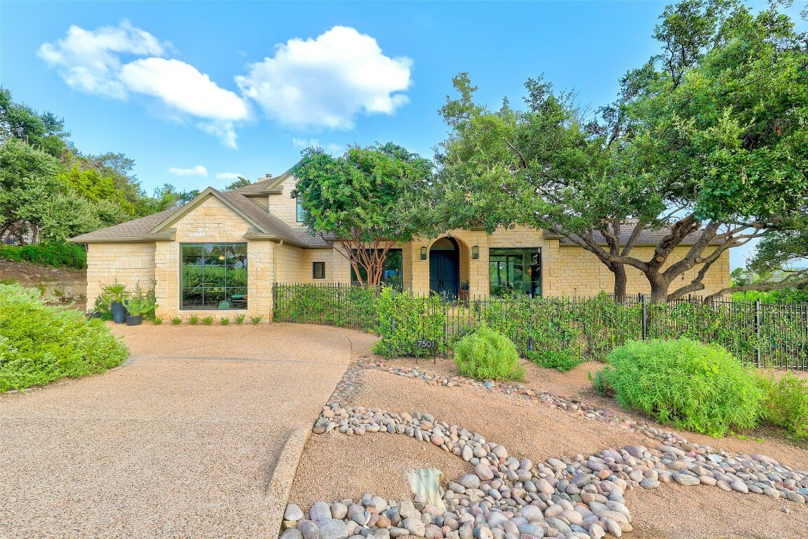 Property Photo:  7501 Newhall Lane  TX 78746 