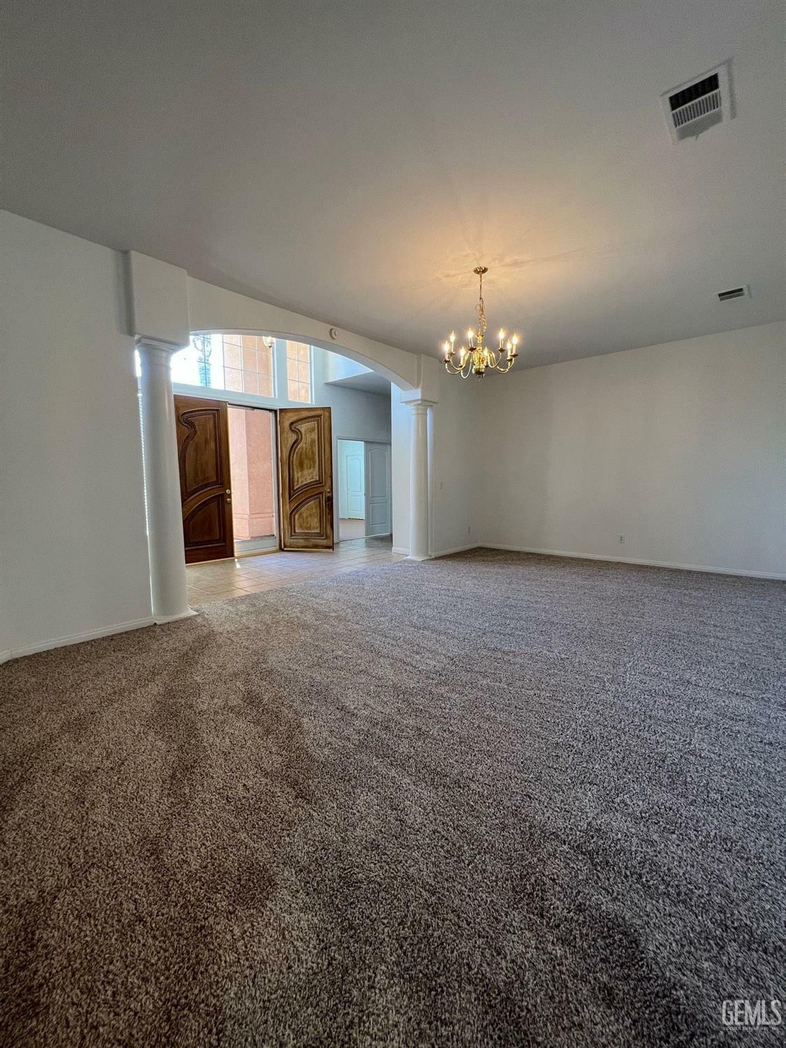 Property Photo:  607 Echo Summit Drive  CA 93312 