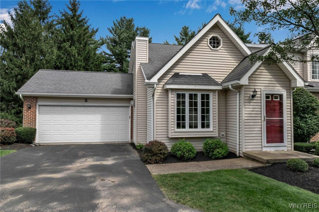 Property Photo:  2 Towne Square Drive  NY 14086 