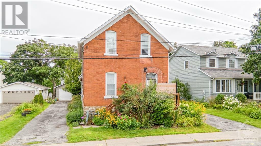 Property Photo:  33-A Napoleon Street A  ON K7C 2X4 