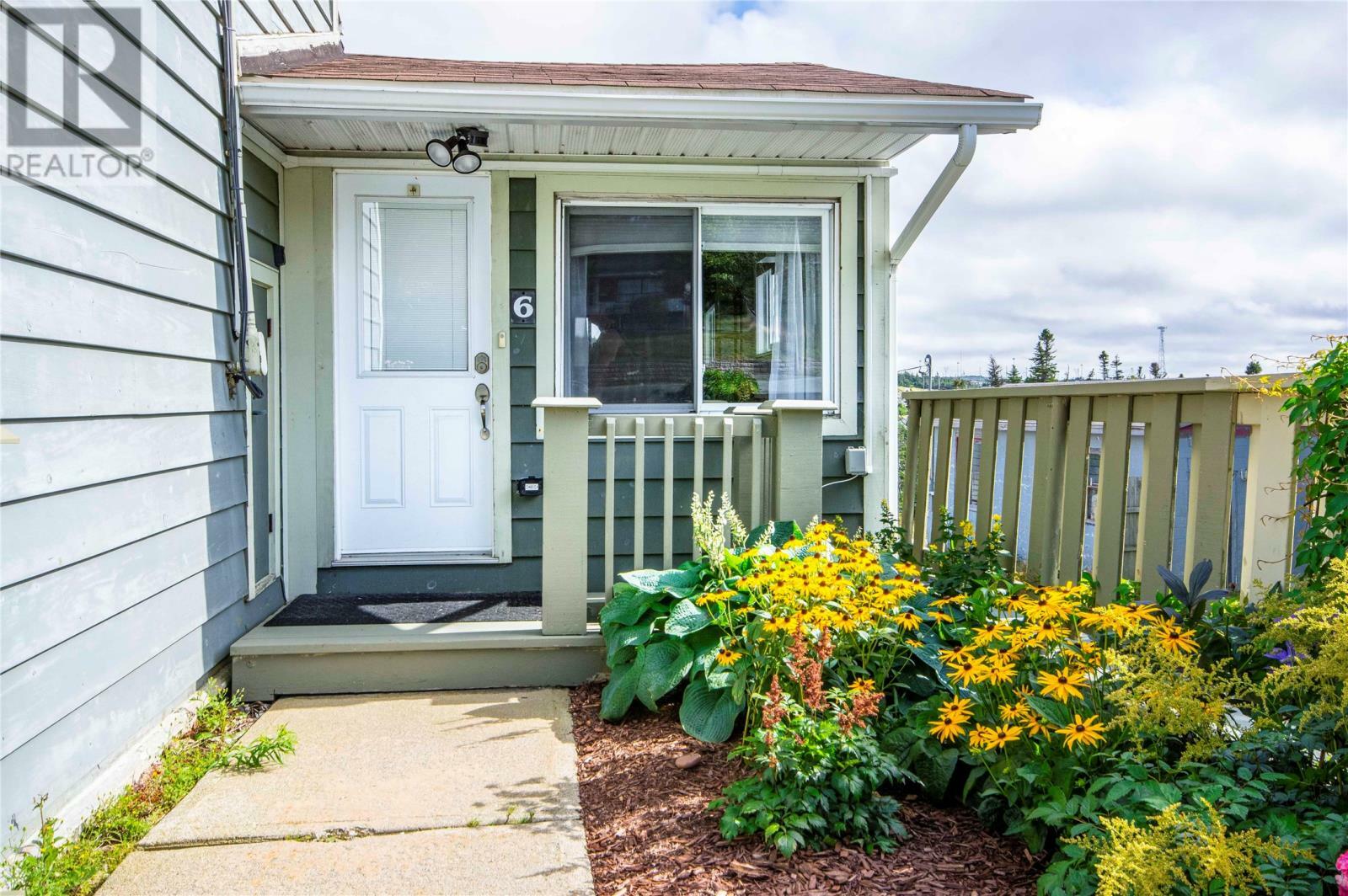 Property Photo:  1543 Topsail Road 6  NL A1L 1R3 