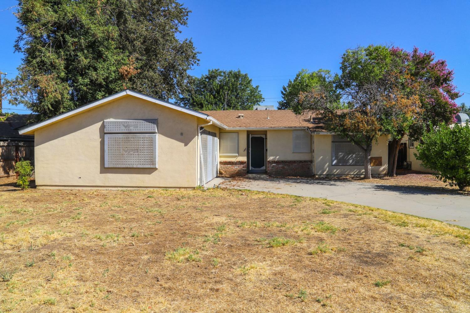 Property Photo:  519 San Jose Avenue  CA 93612 