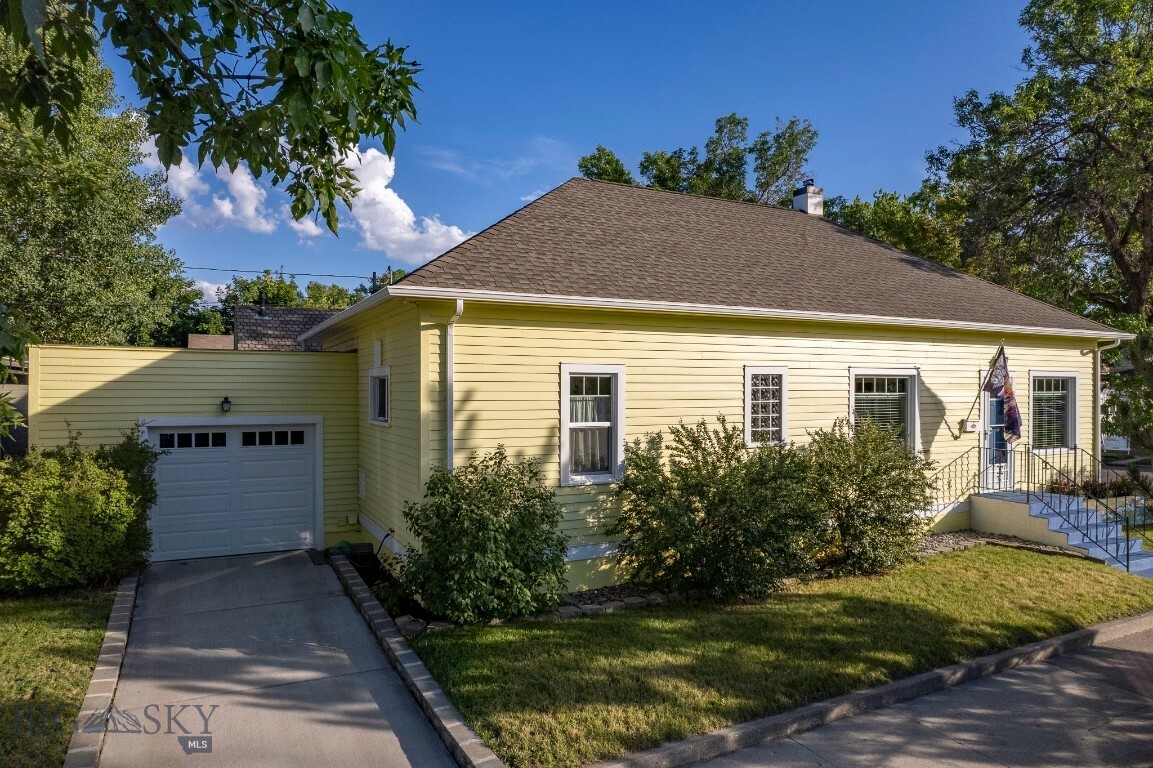 Property Photo:  302 E Callender Street  MT 59047 