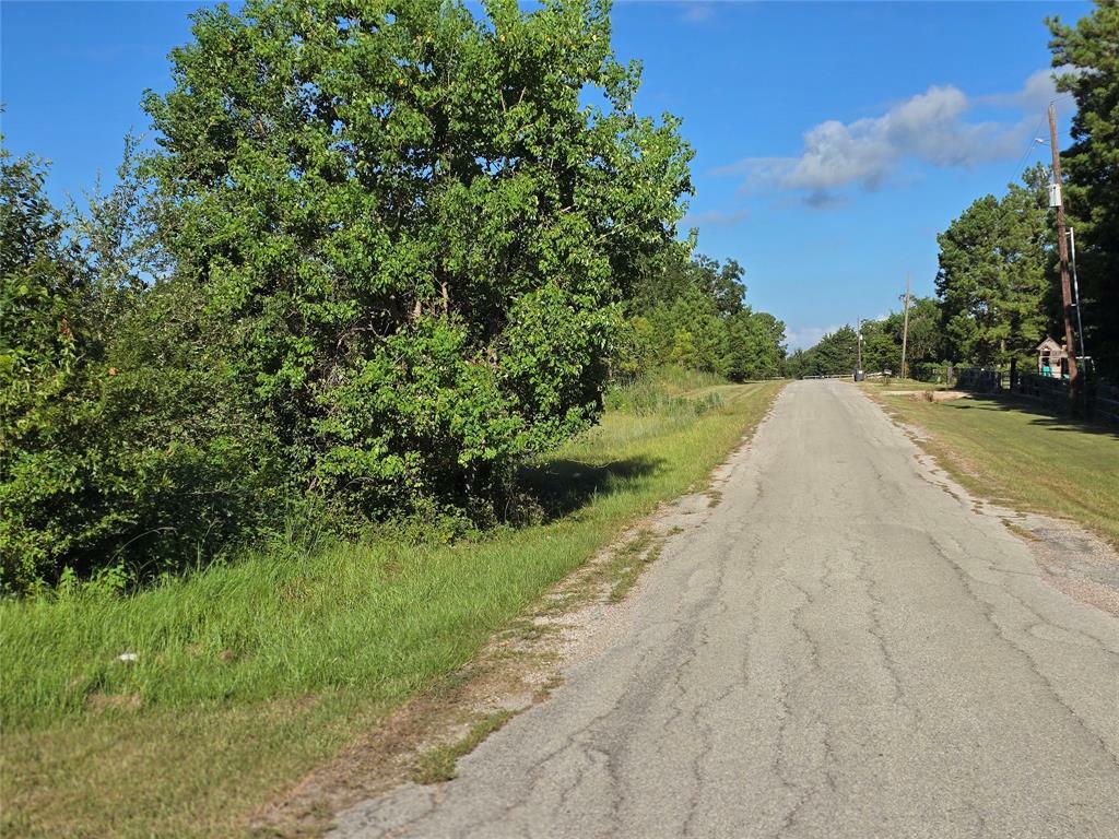 Property Photo:  Lot 9 Lewis Creek Circle  TX 77318 