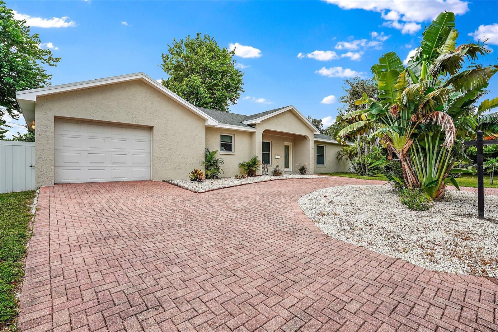 Property Photo: 1740 51st Street N FL 33710