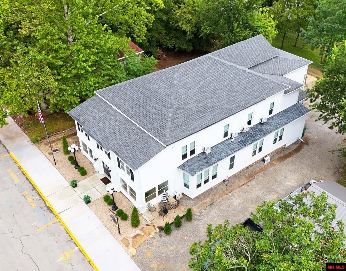Property Photo:  110 McLean Avenue  AR 72626 