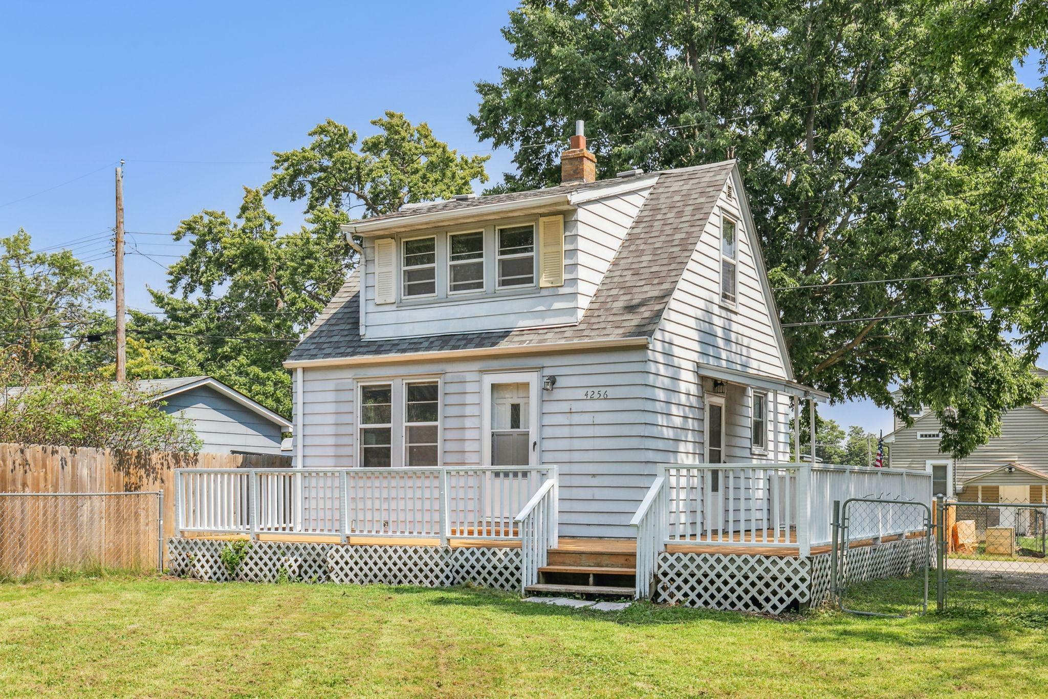 Property Photo:  4256 Unity Avenue N  MN 55422 