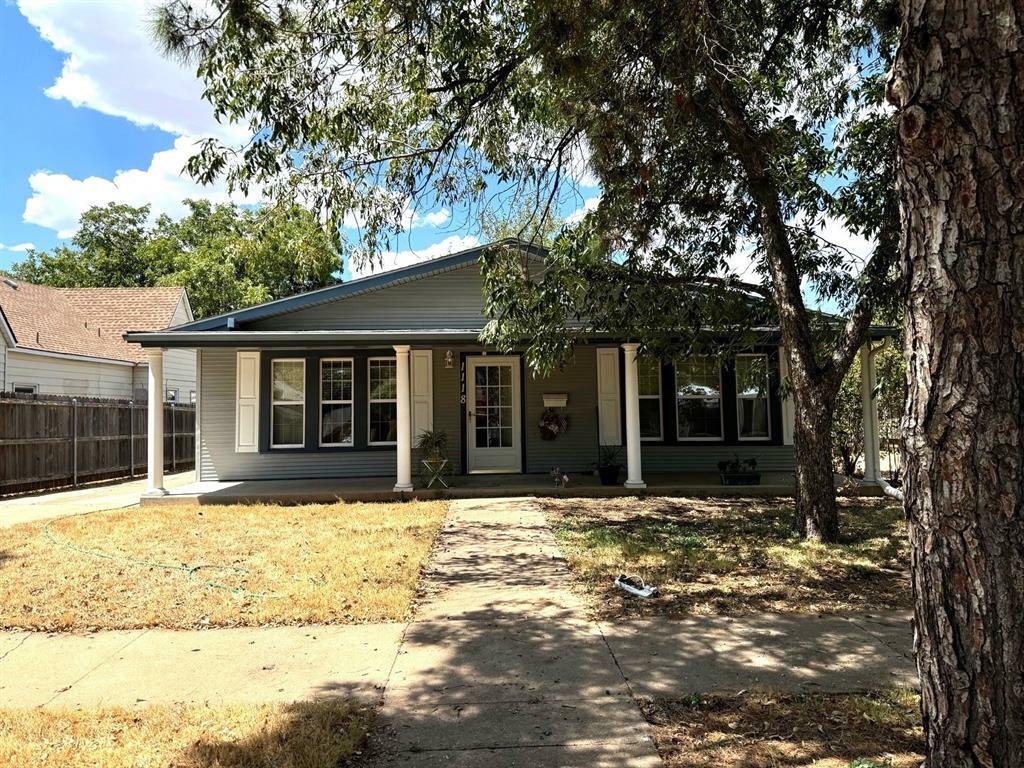 Property Photo:  1118 Grand Avenue  TX 79605 