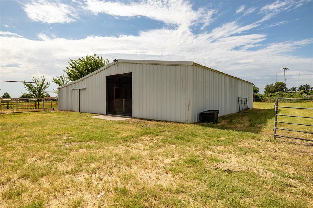 207 Lazy B Lane  Springtown TX 76082 photo