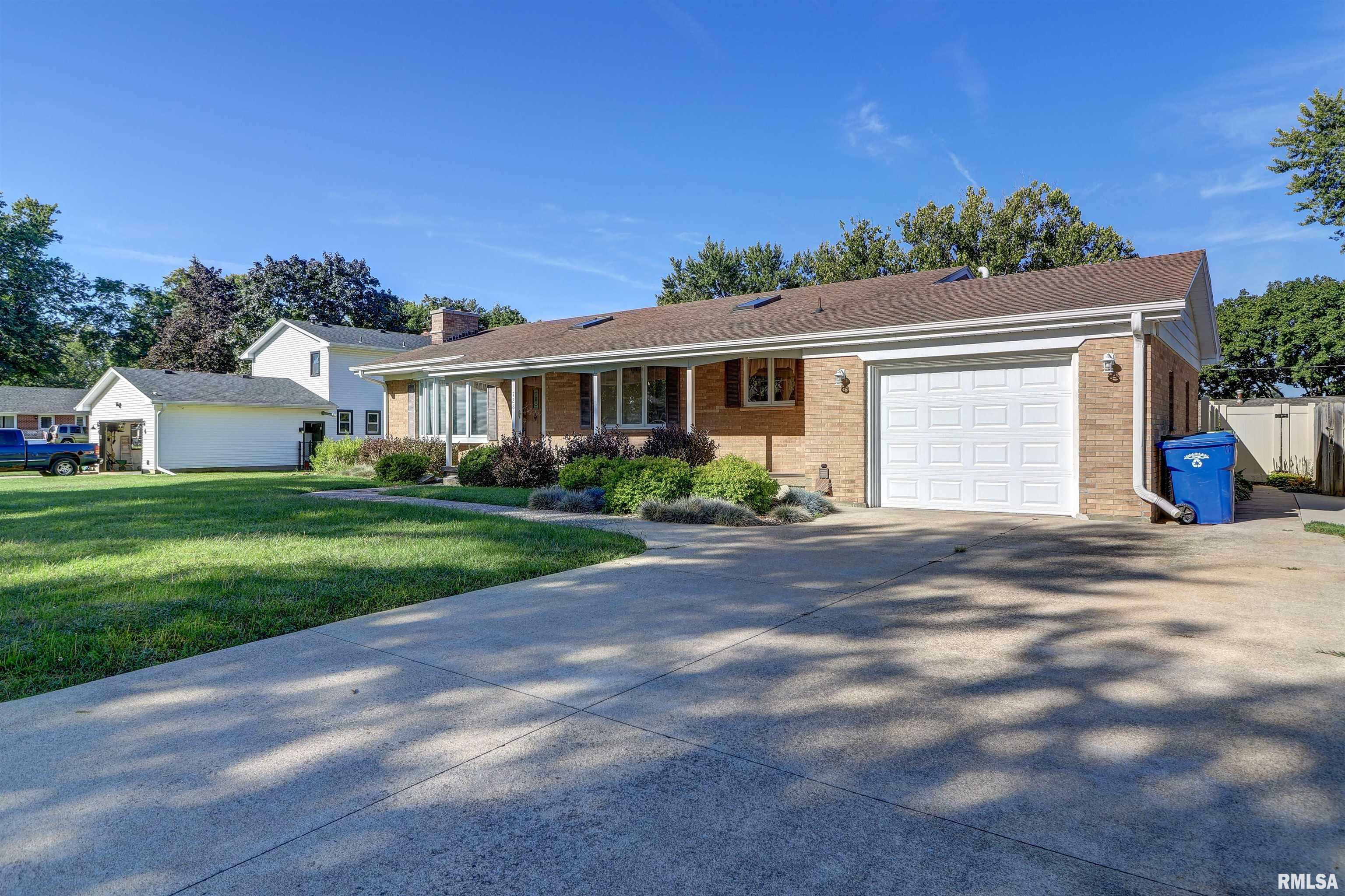 Property Photo:  728 Mill Creek Lane  IA 52732 