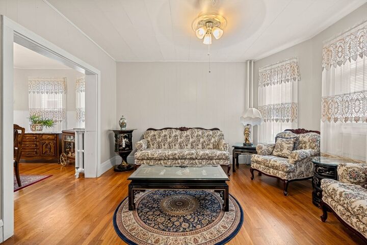 Property Photo: 154 Glen St MA 02145