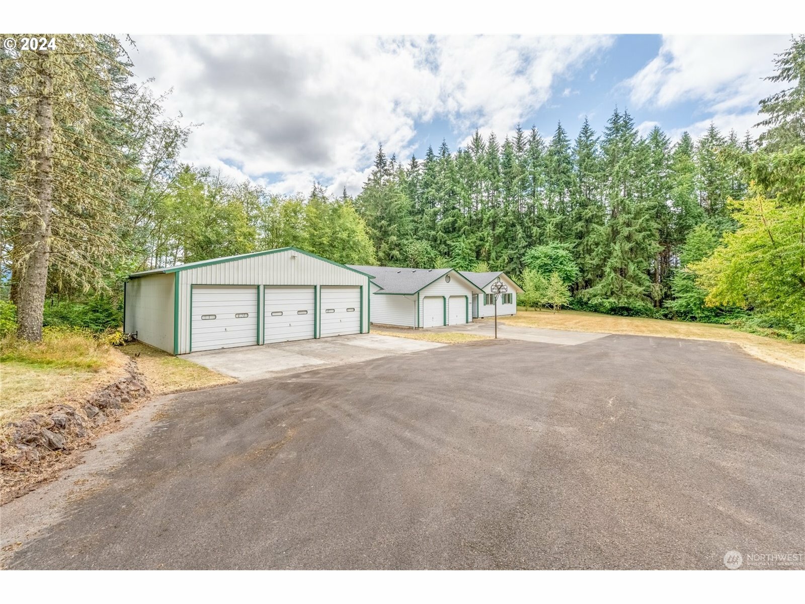 Property Photo:  128 View Crest Dr  WA 98611 