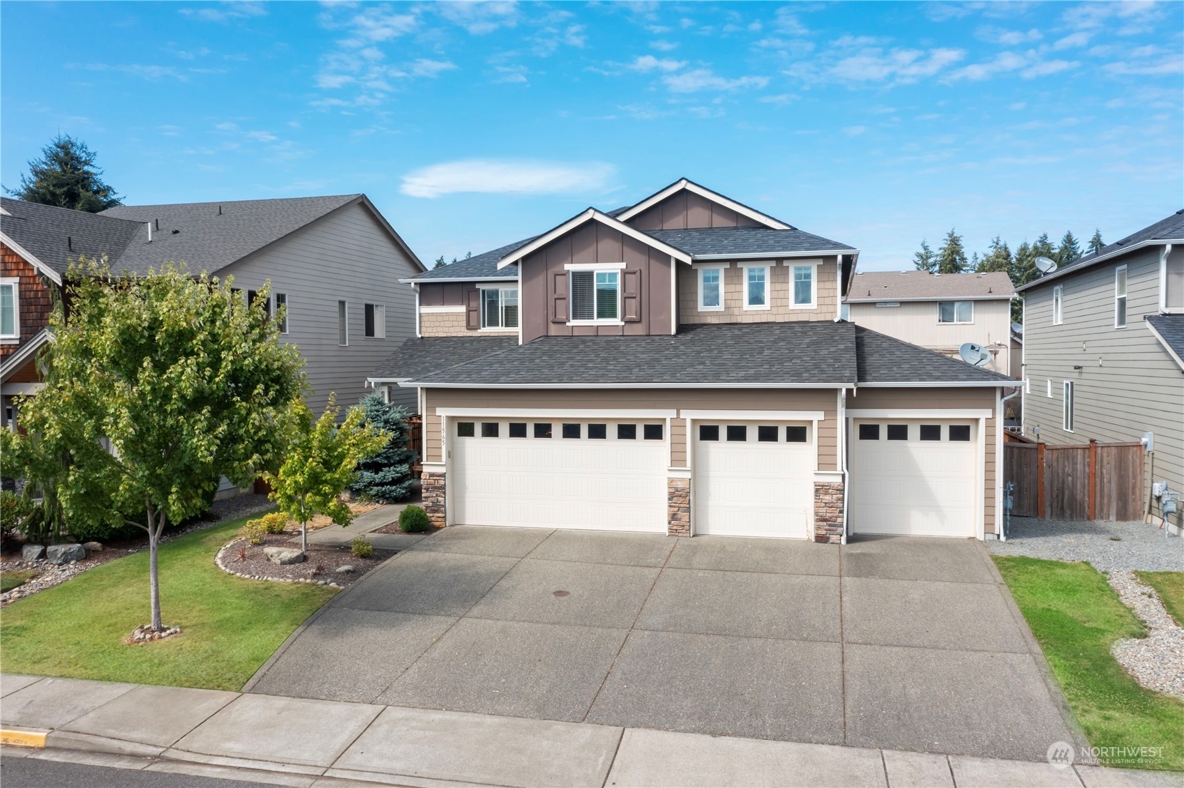 Property Photo:  11565 172nd Street Ct E  WA 98374 