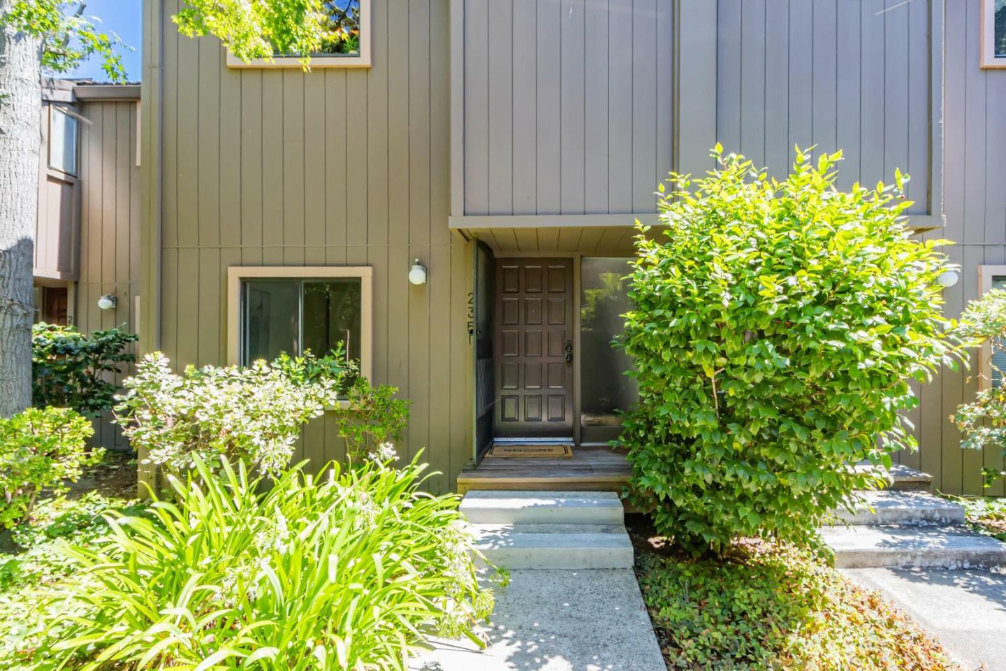 Property Photo:  235 Horizon Avenue  CA 94043 