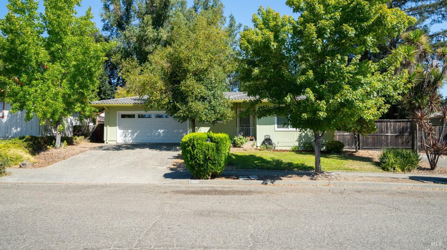 Property Photo:  468 Josephine Drive  CA 95425 